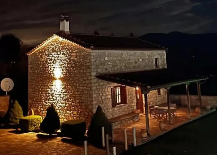 Panos Stone House Chalé Lílaia